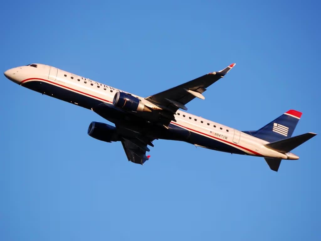 N947UW — Twin-engine aircraft