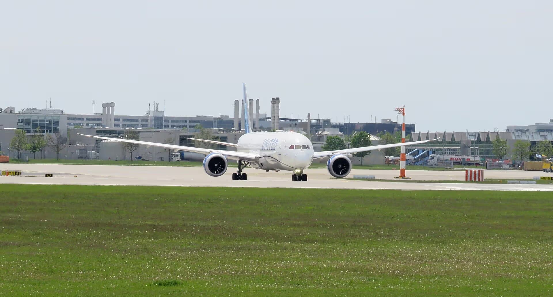 N14011 — Twin-engine aircraft at Munich Airport