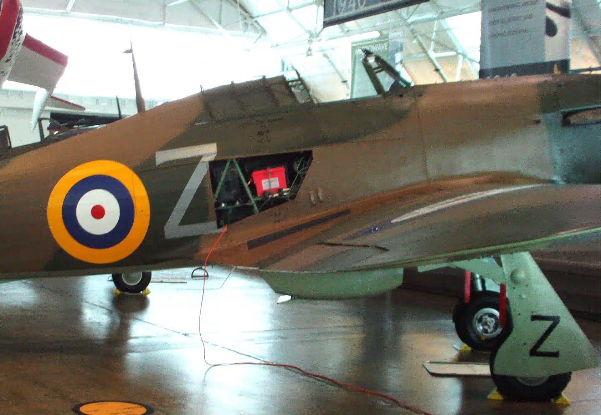 Unidentified — Single-engine aircraft