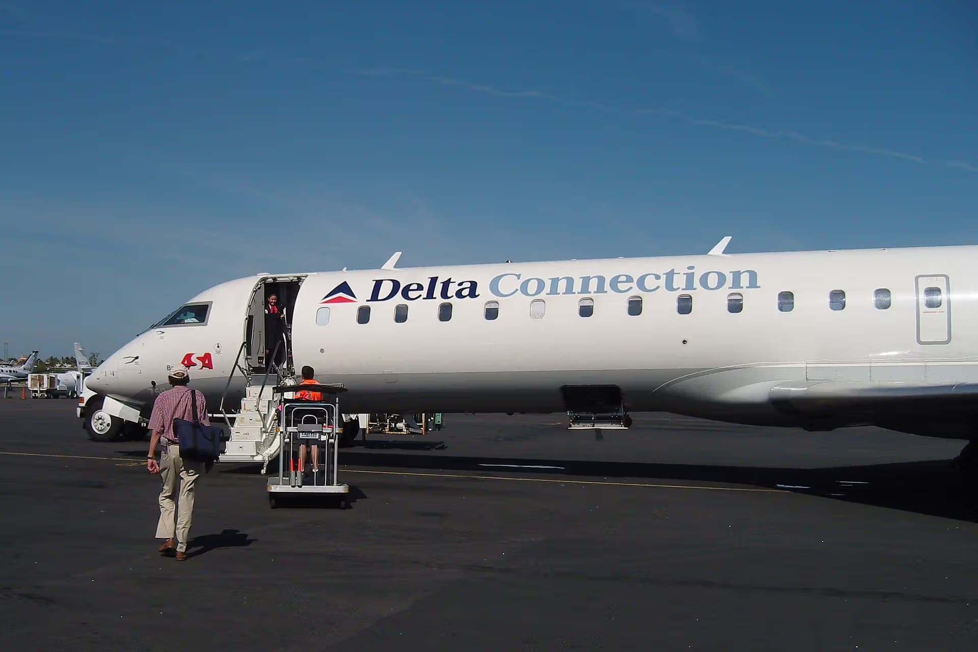 N759EV — Bombardier