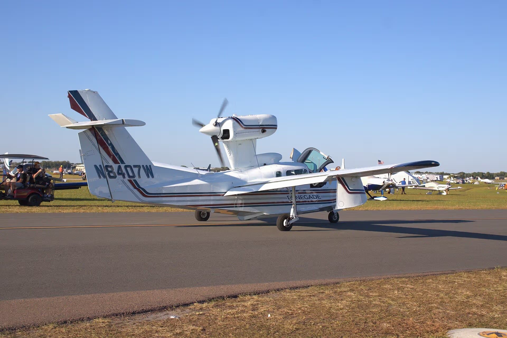 N8407W — Single-engine aircraft