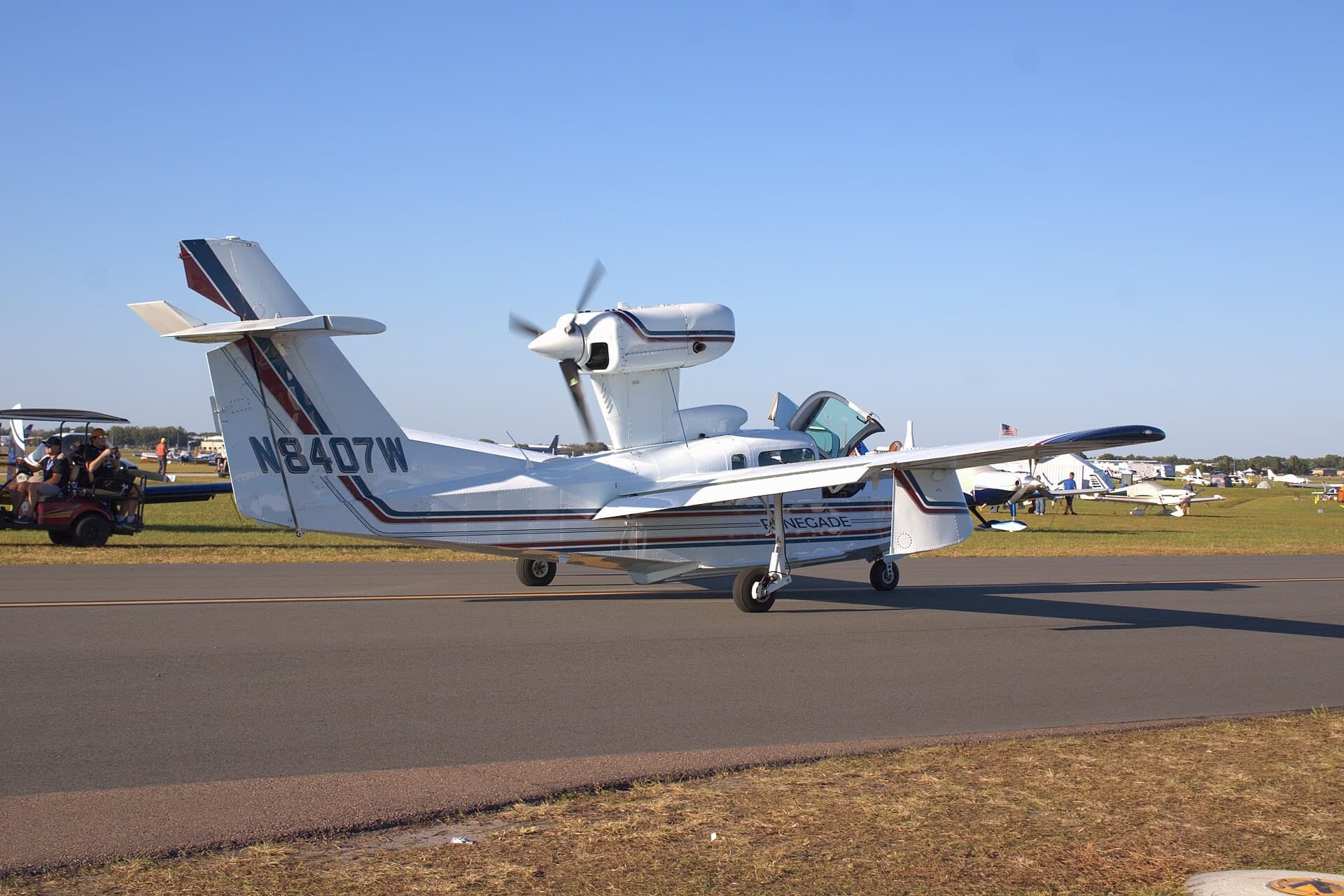 N8407W — Single-engine aircraft