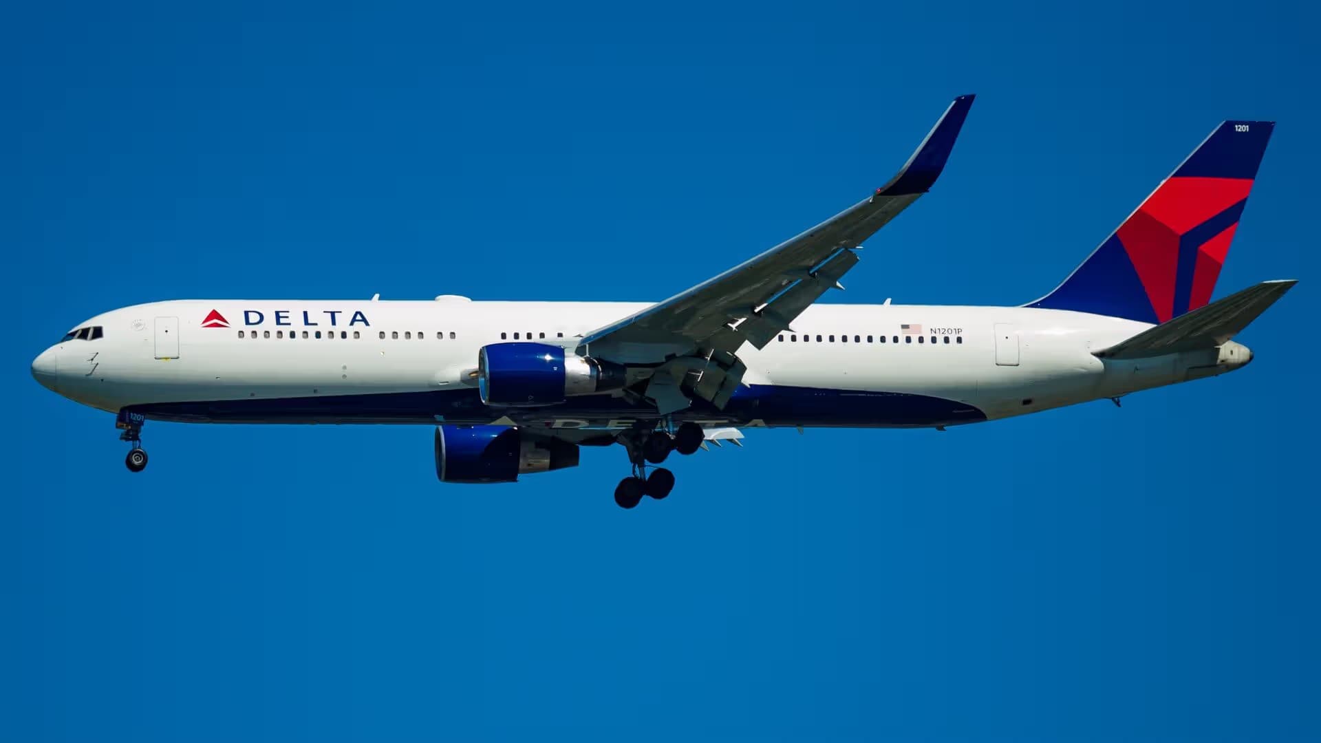 N1201P — Boeing