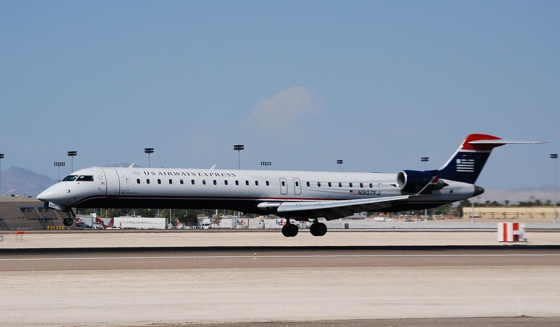N907FJ — Twin-engine aircraft
