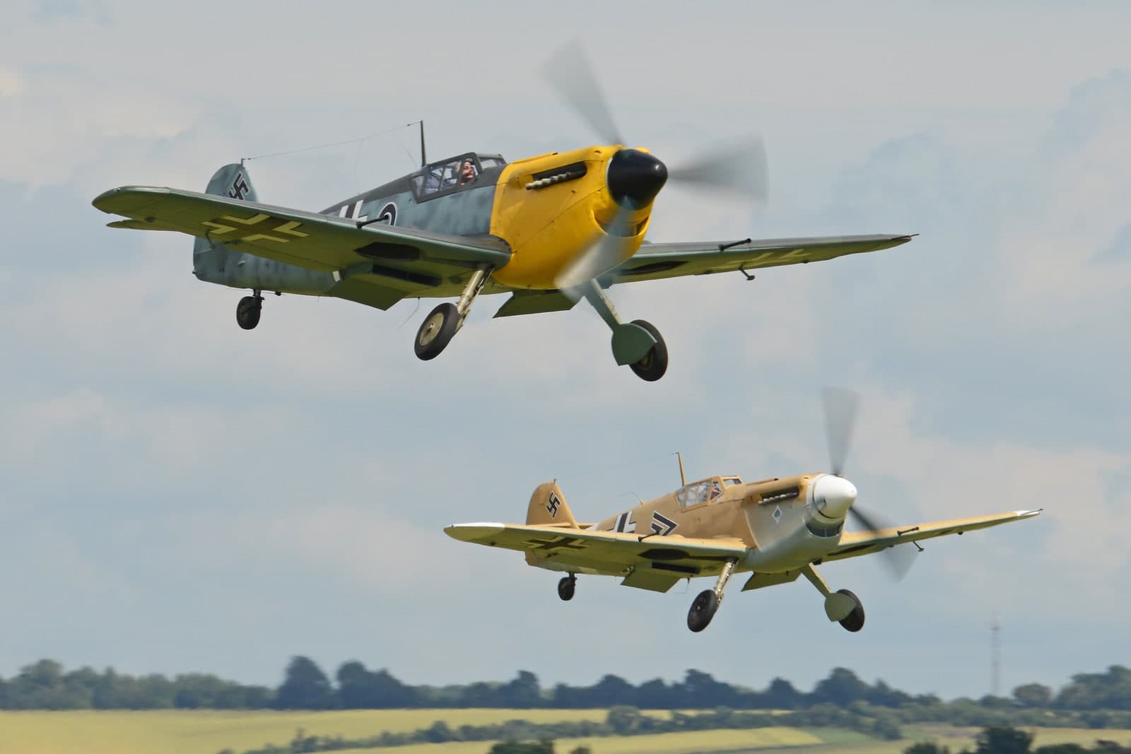 G-AWHE — Aircraft