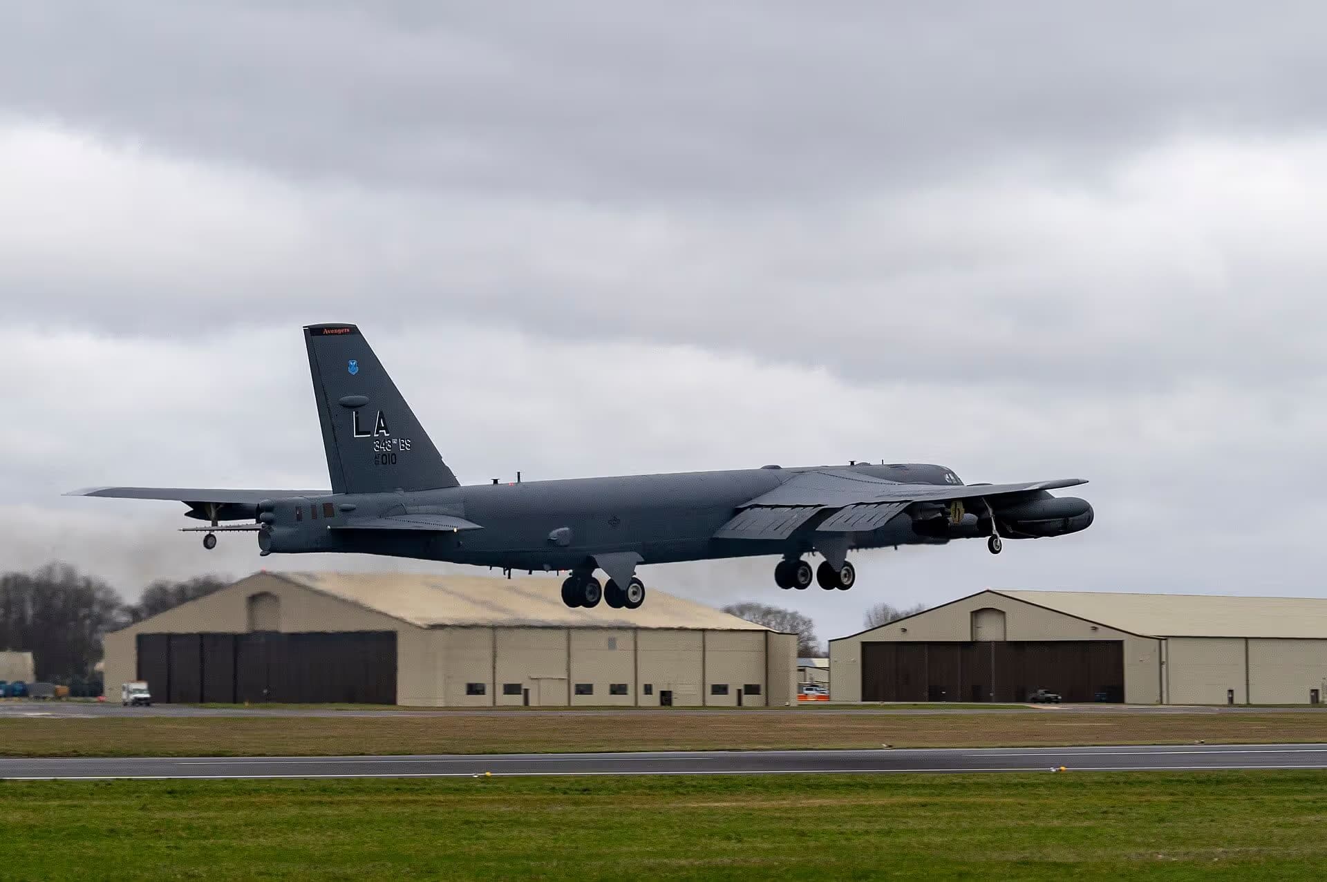 Unidentified — Aircraft