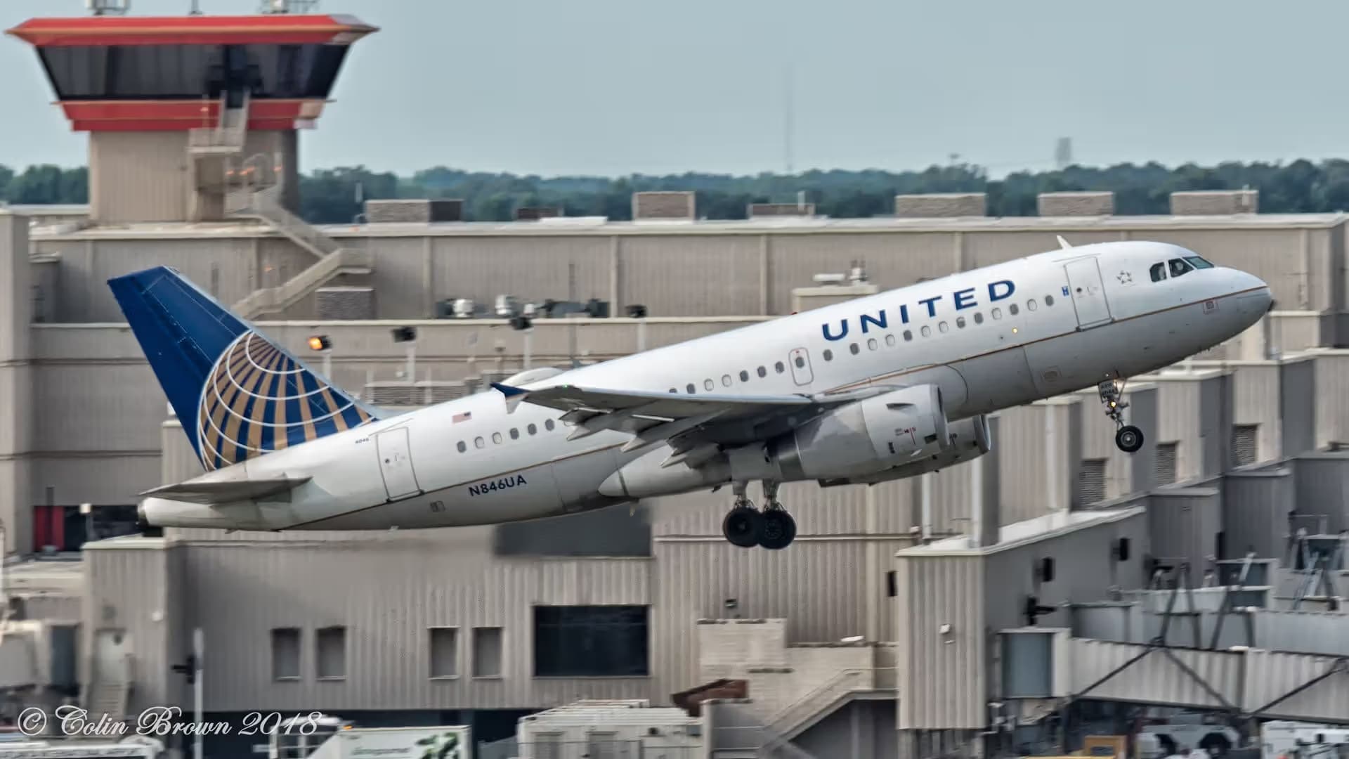 N846UA — Airbus