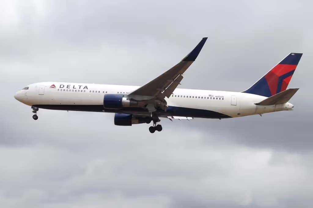 N185DN — Boeing