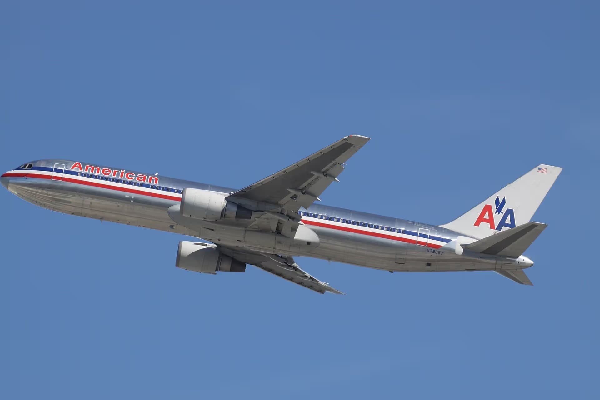 N39367 — Boeing