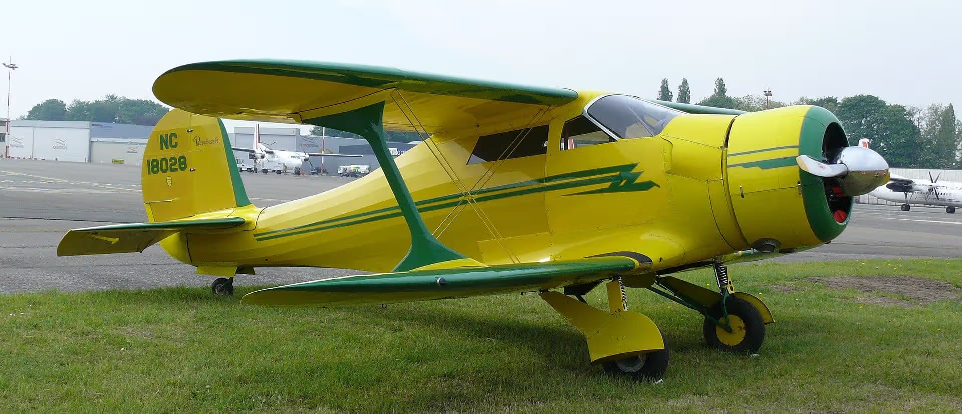 Unidentified — Single-engine aircraft