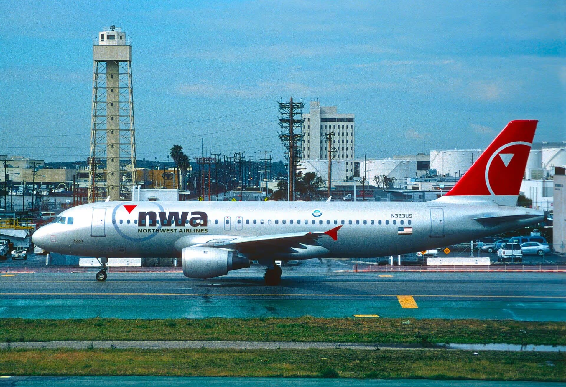 N323US — Airbus