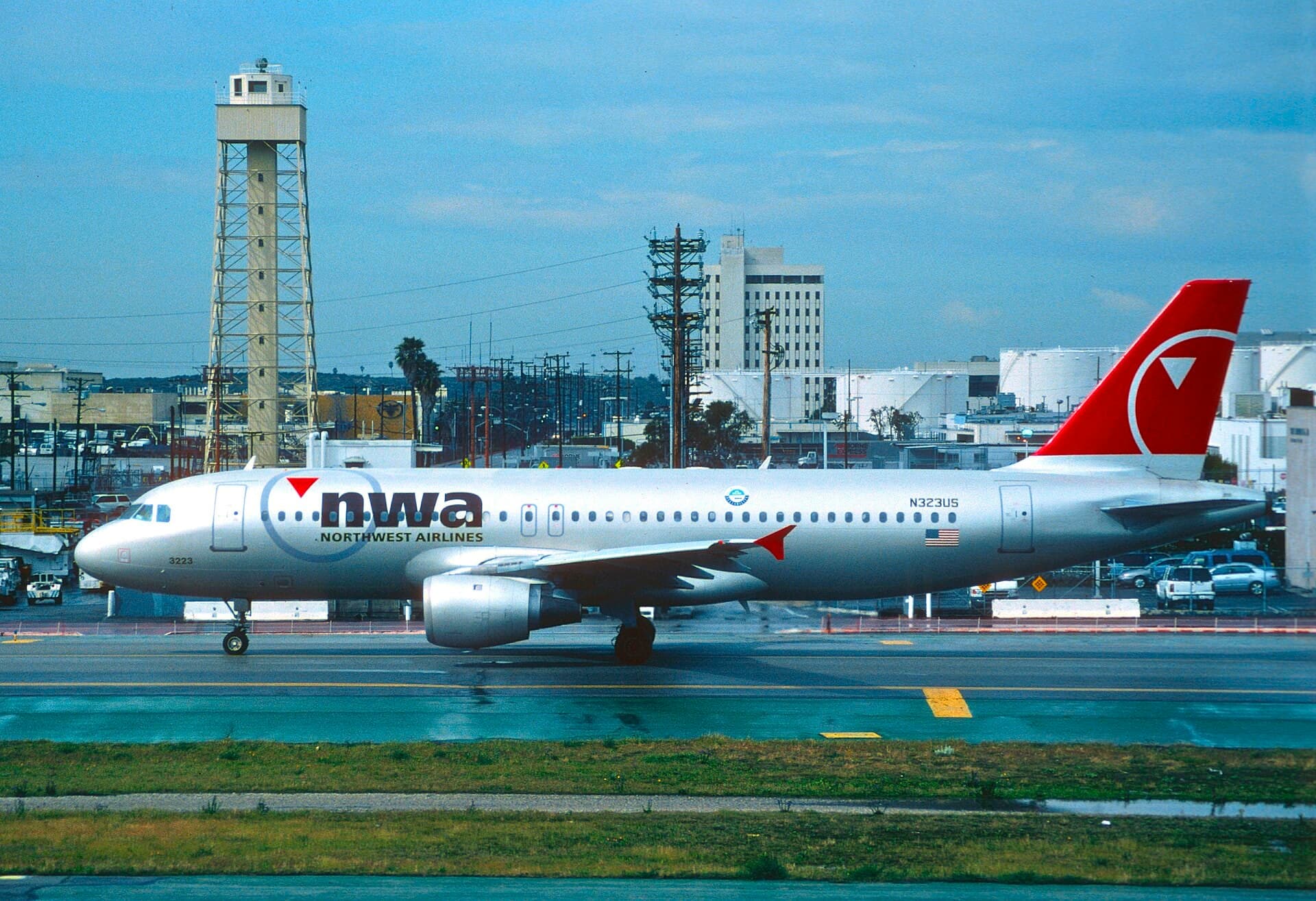 N323US — Airbus