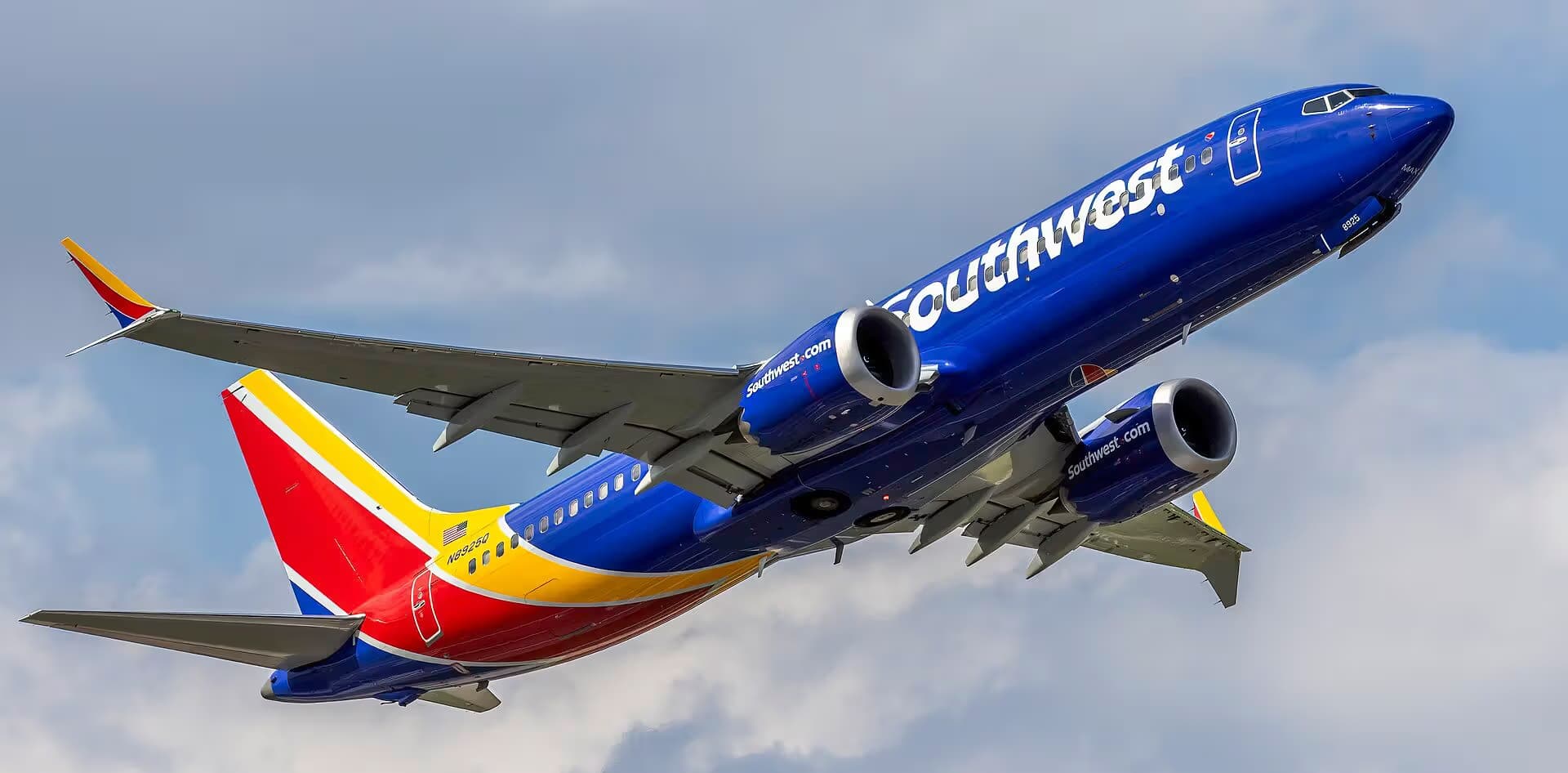 N8925Q — Boeing