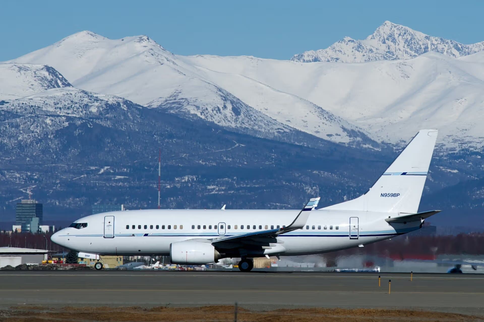 N959BP — Twin-engine aircraft