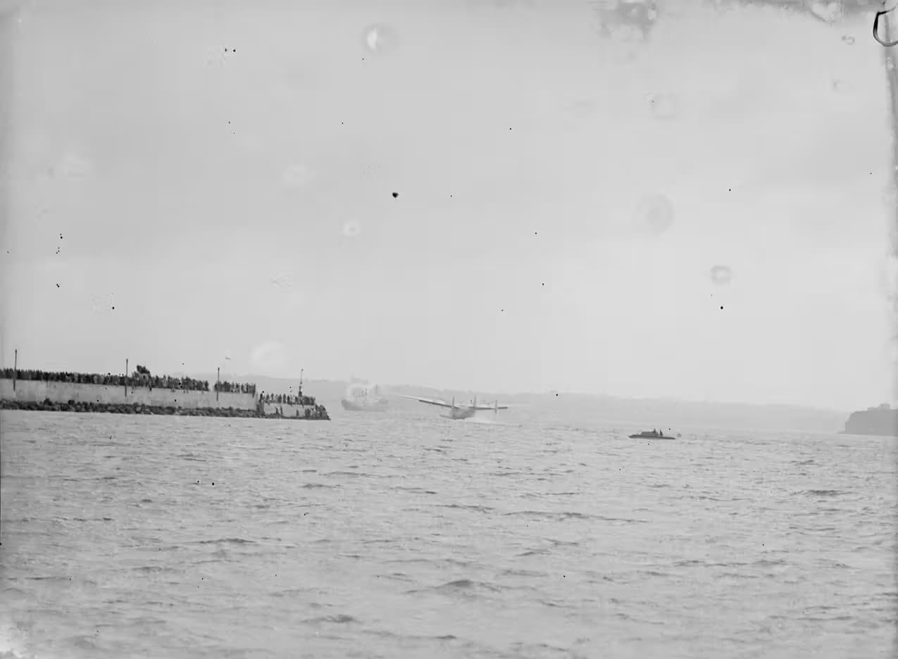 Unidentified — Aircraft
