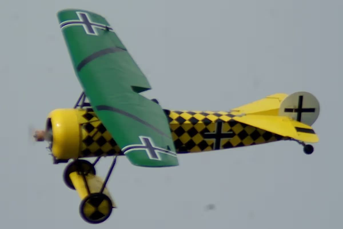Unidentified — Single-engine aircraft
