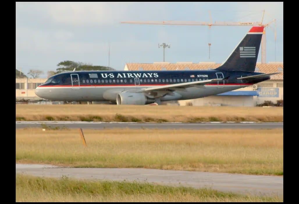 N711UW — Airbus