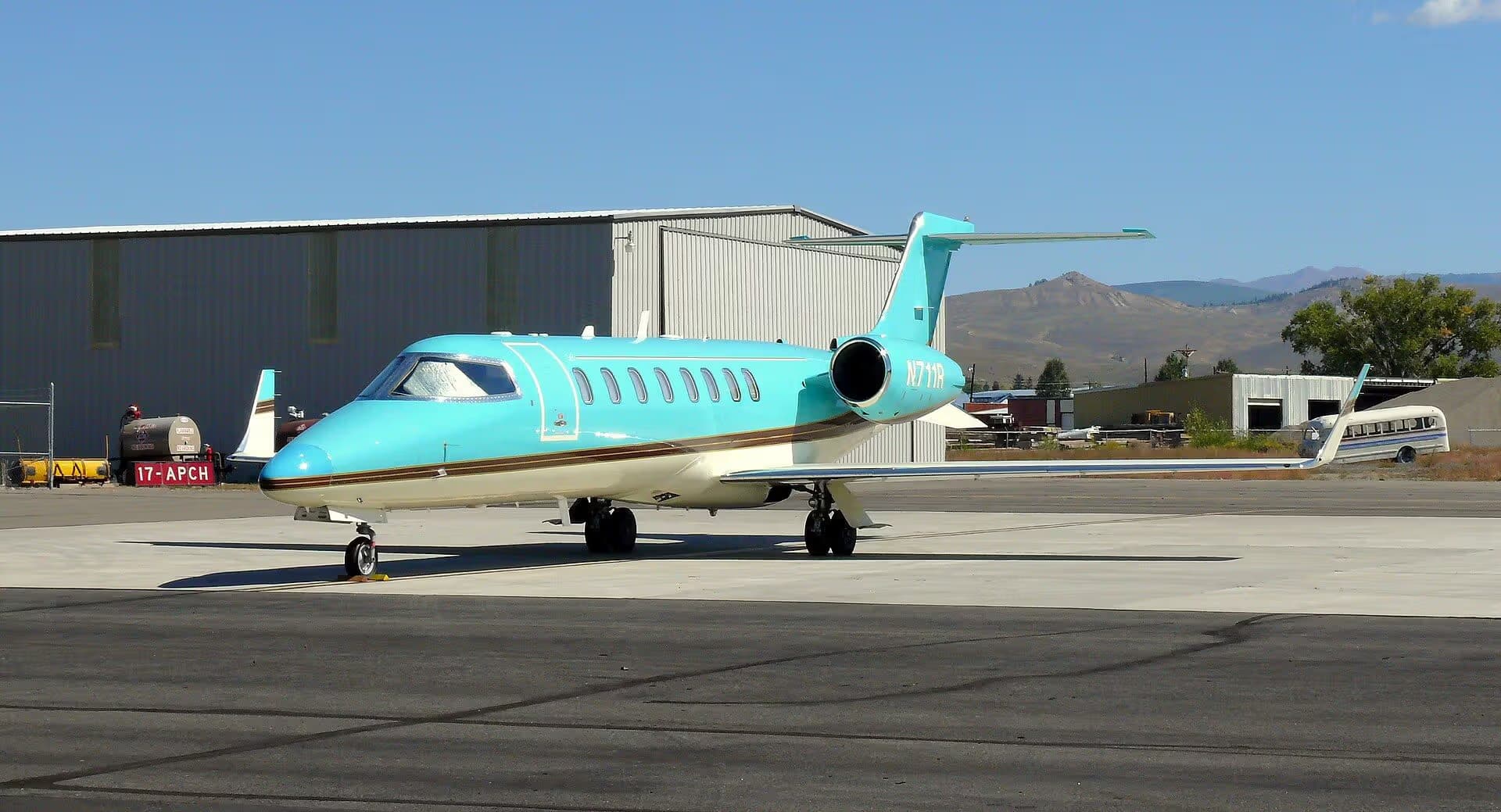N711R — Business jet