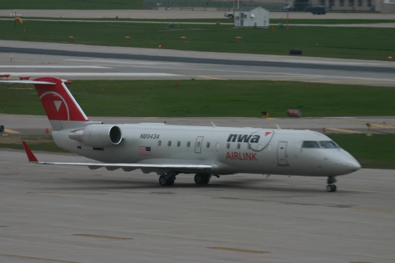 N8943A — Bombardier