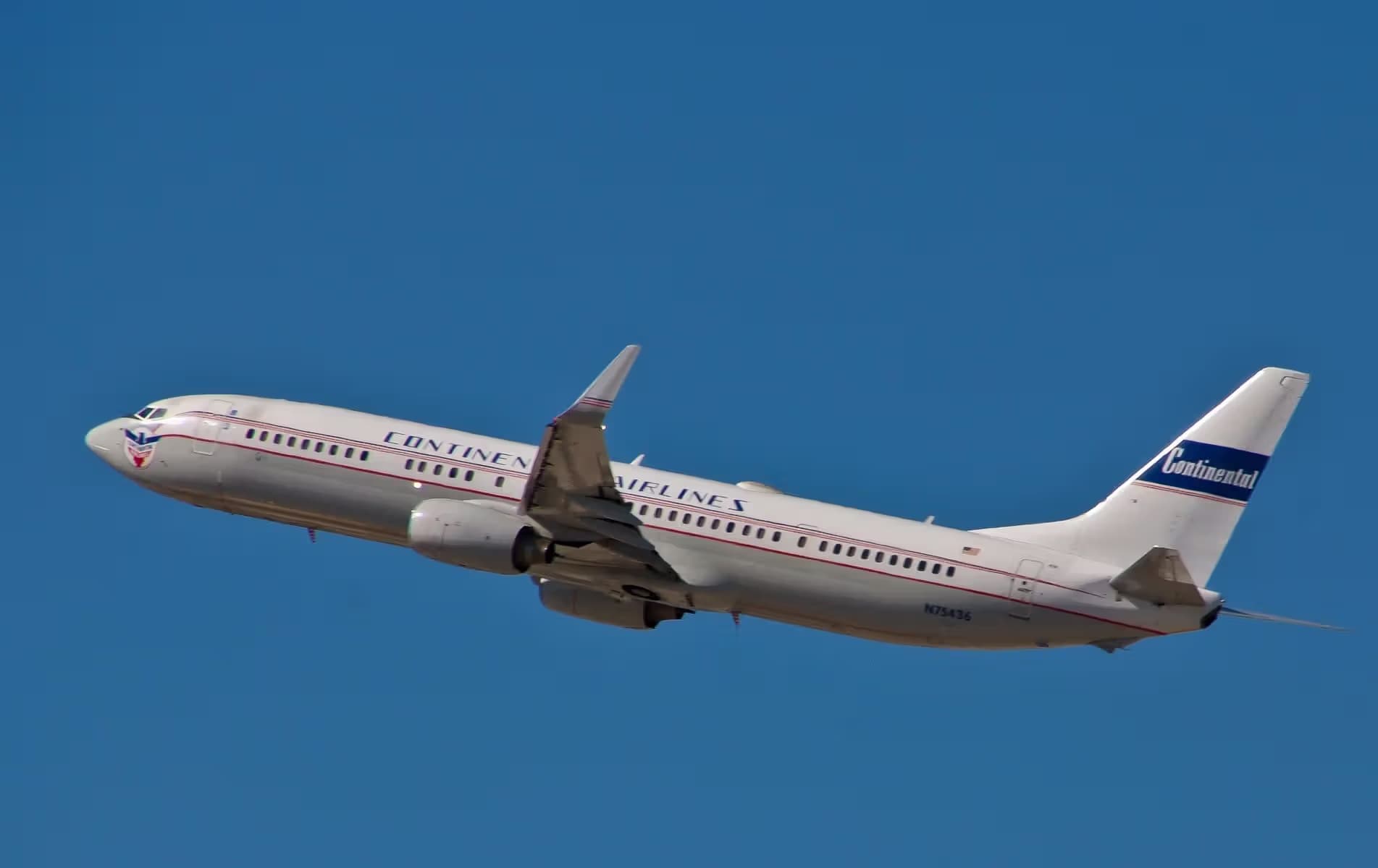 N75436 — Twin-engine aircraft