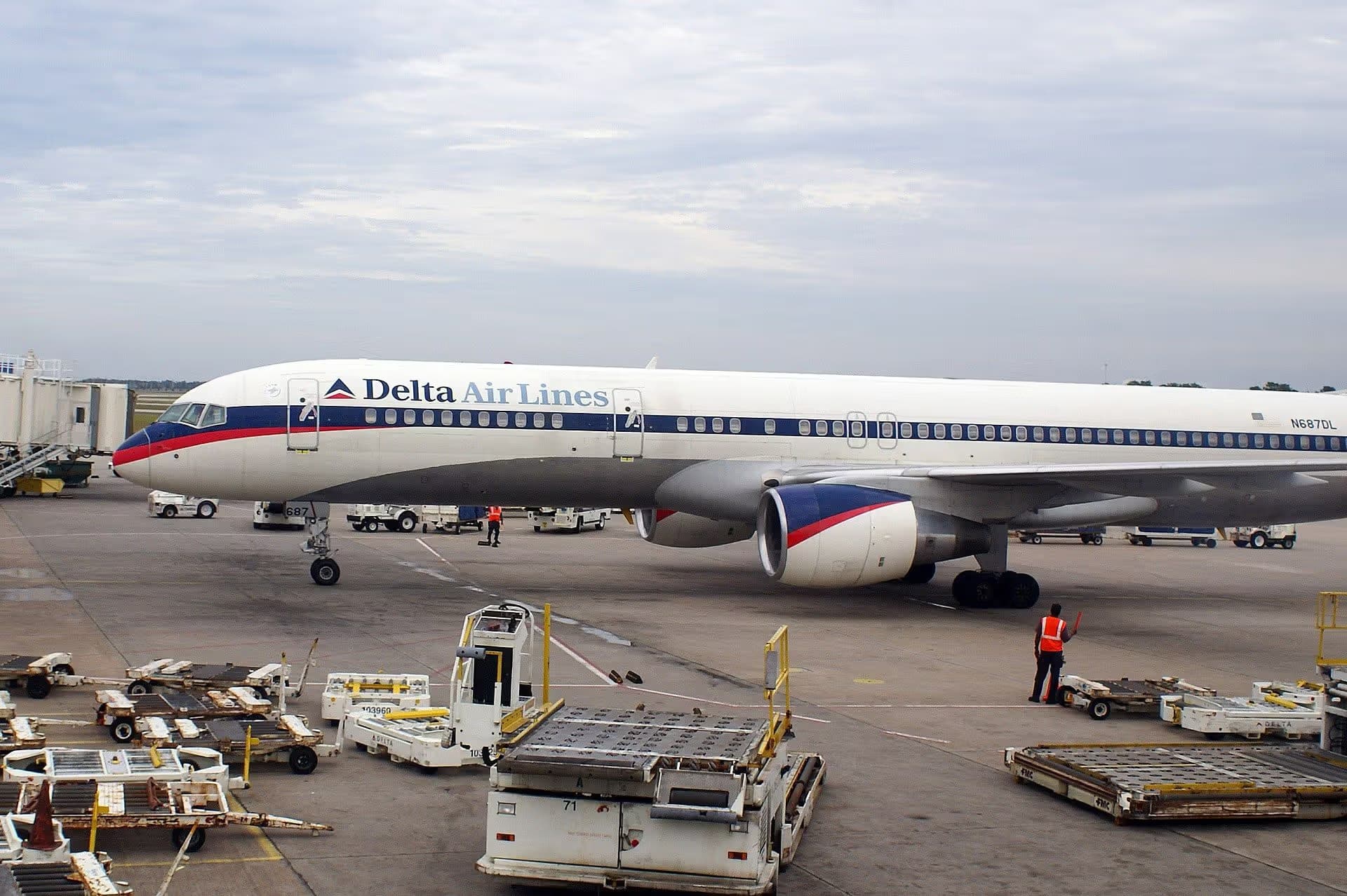 N687DL — Boeing