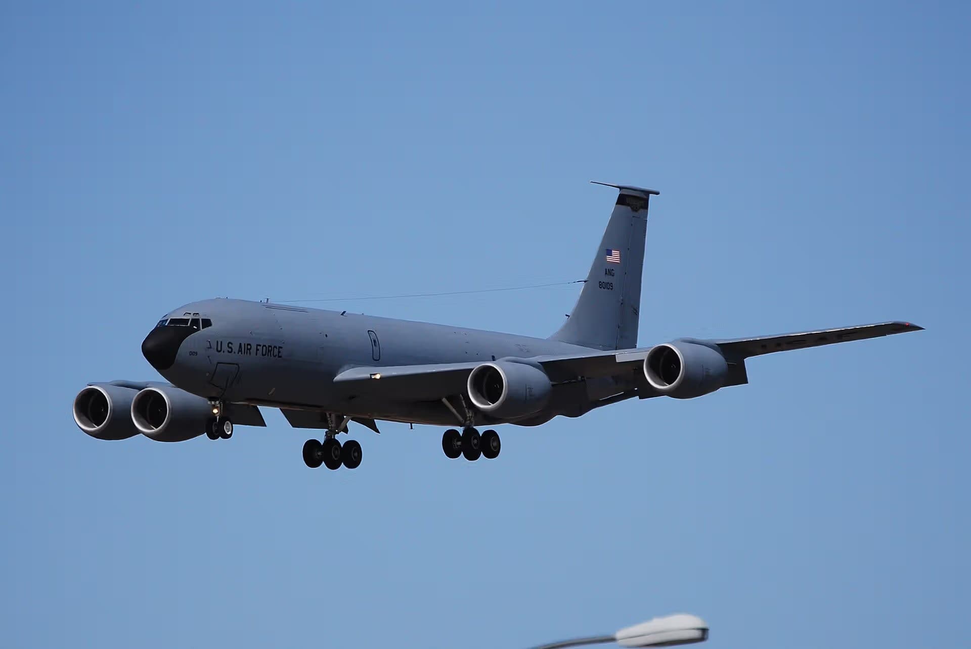Unidentified — Boeing