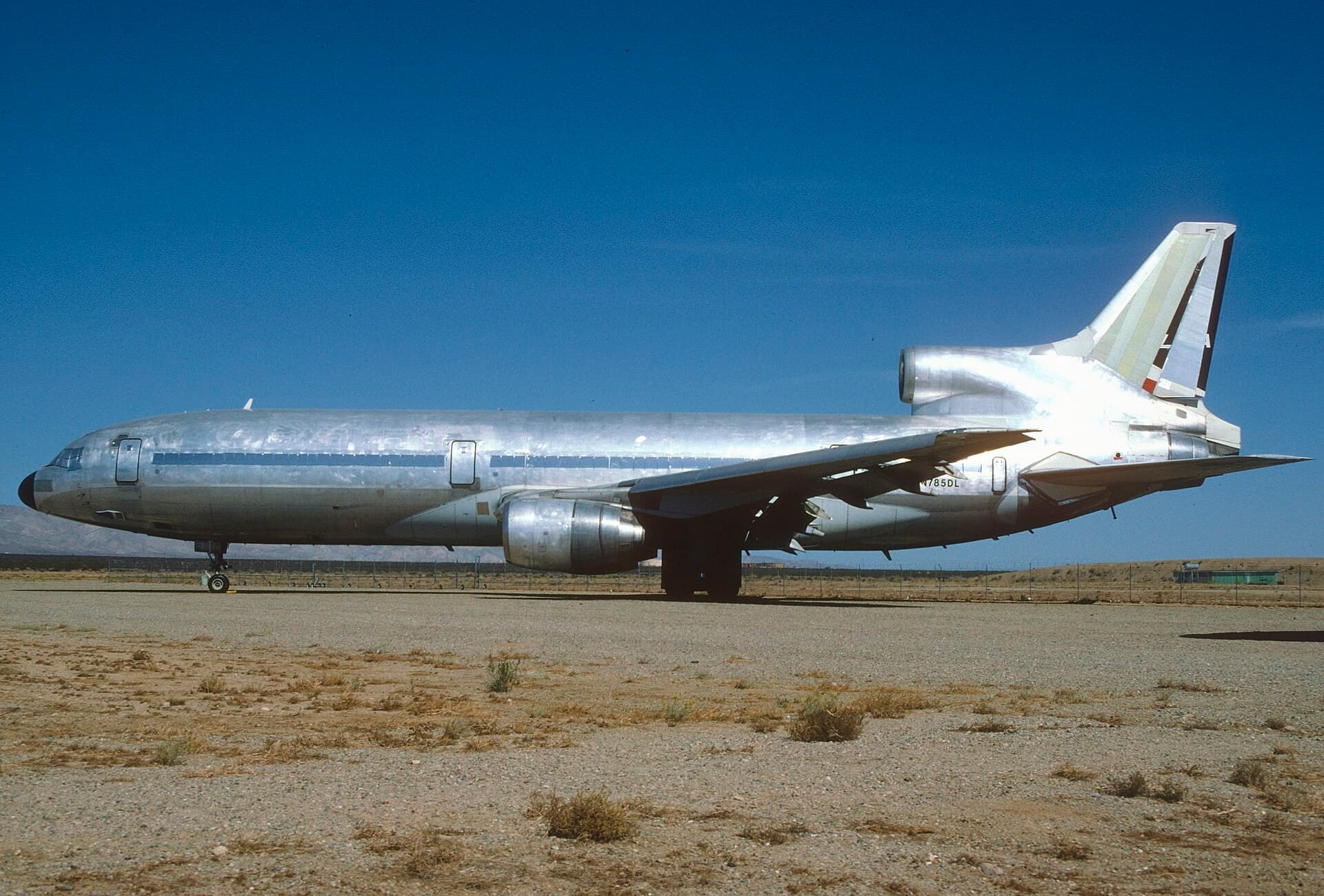 N785DL — Lockheed