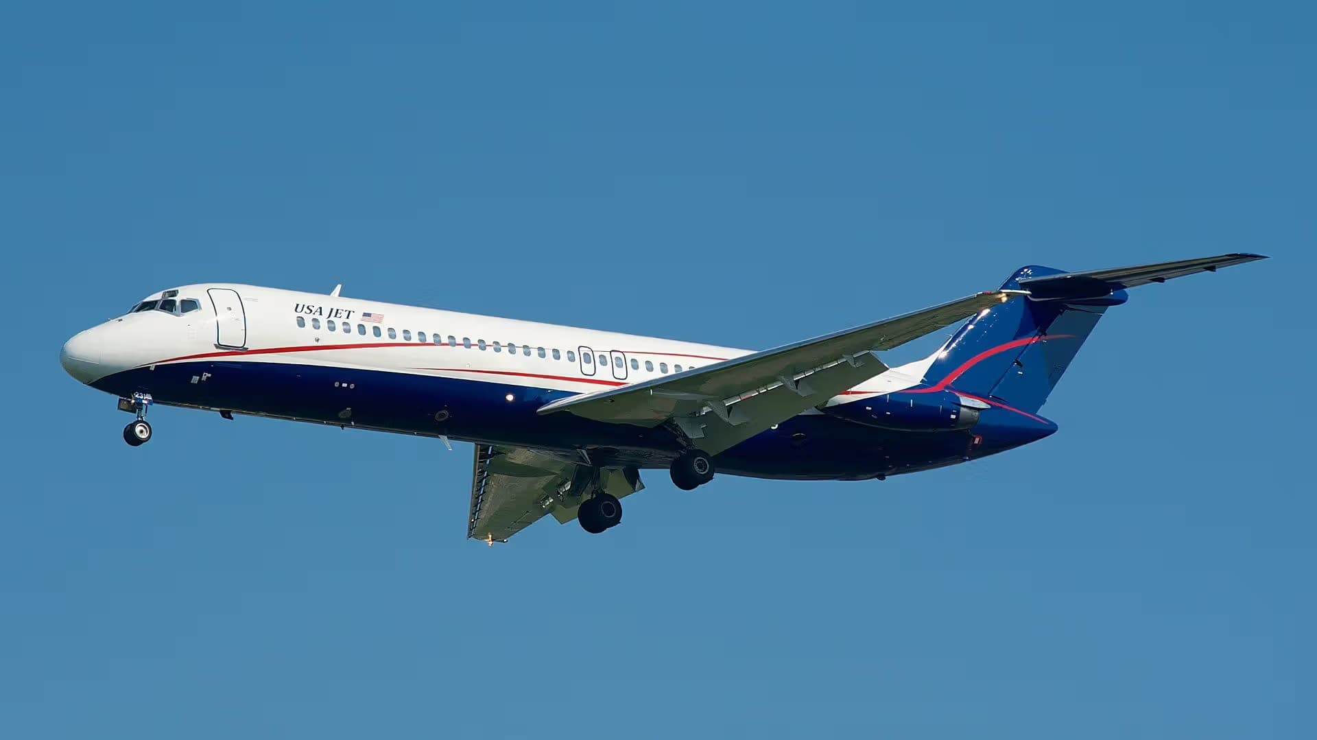 N231US — Twin-engine aircraft