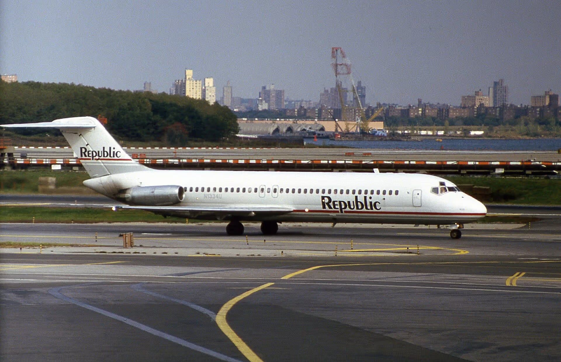 N1334U — Aircraft