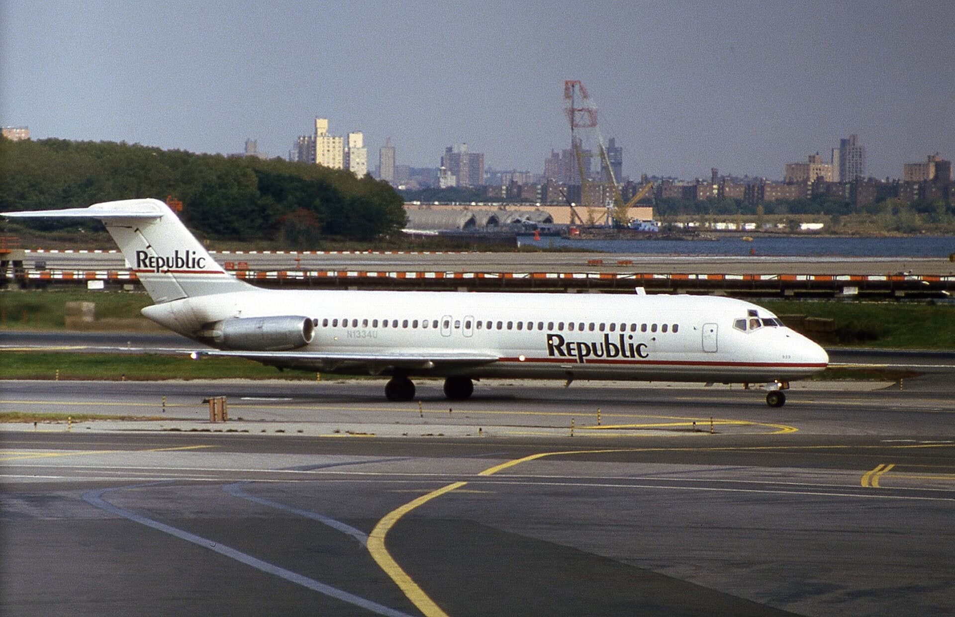 N1334U — Aircraft