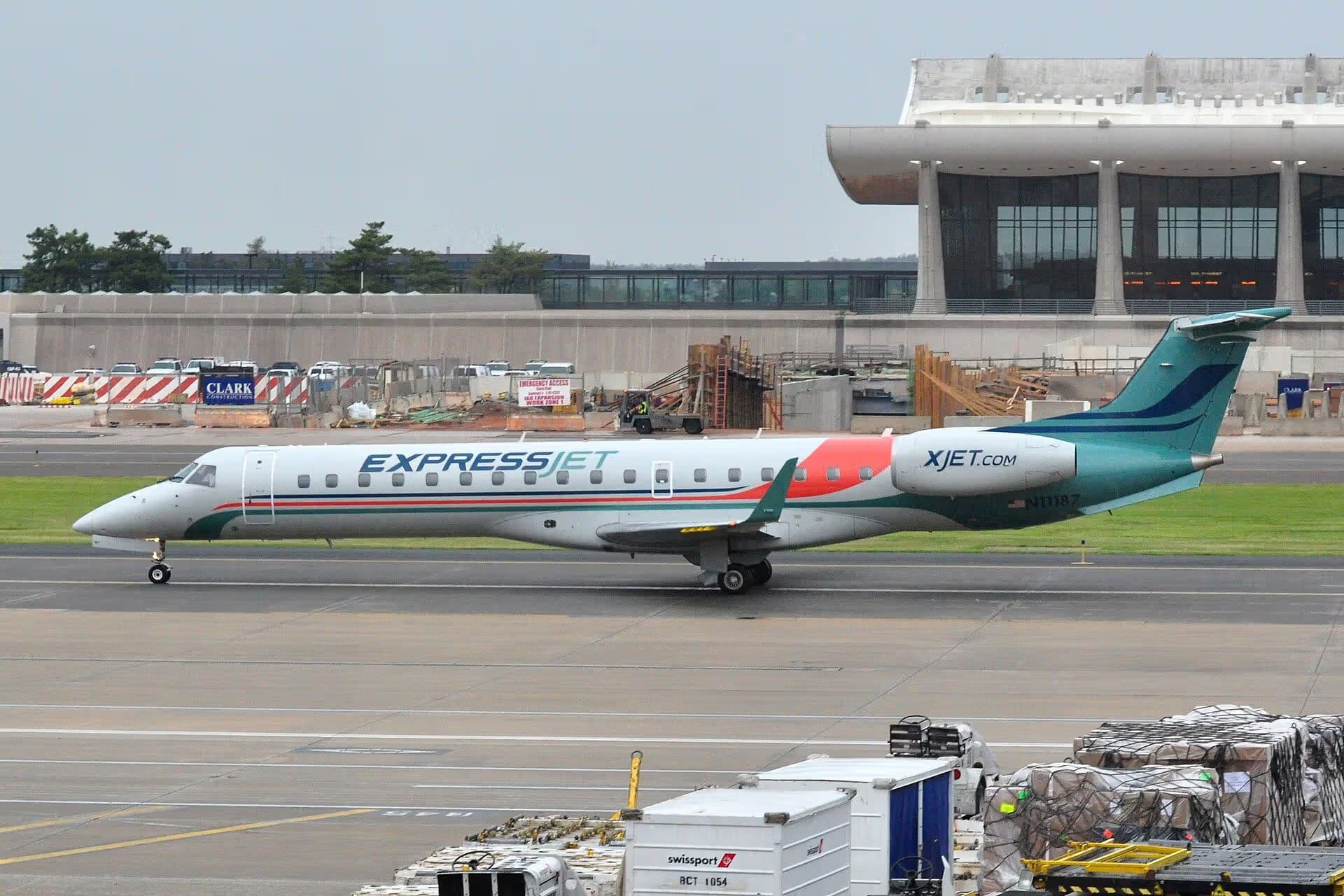 N11187 — Embraer