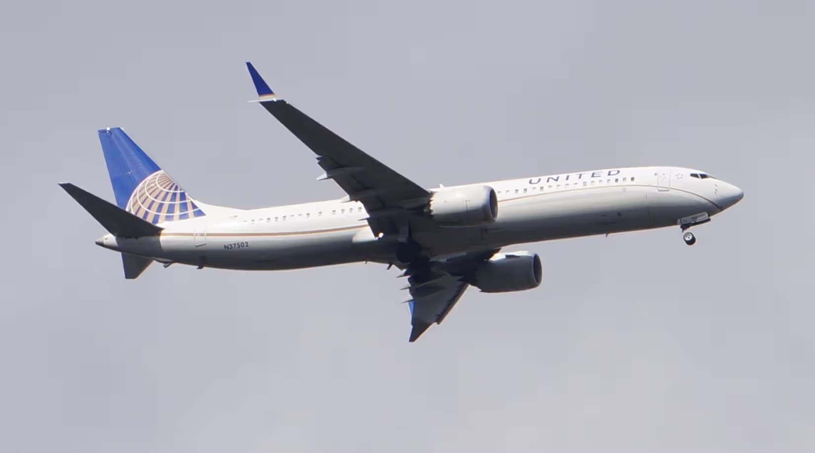 N37502 — Boeing