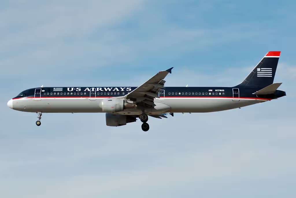 N178US — Twin-engine aircraft