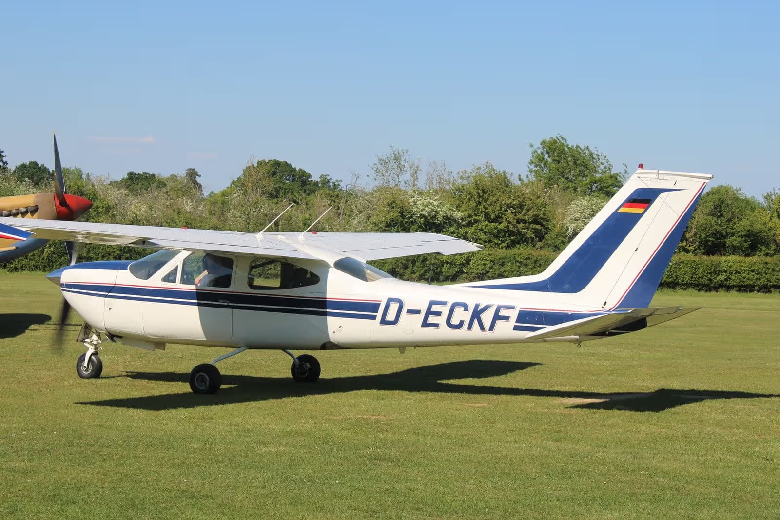 D-ECKF — Cessna