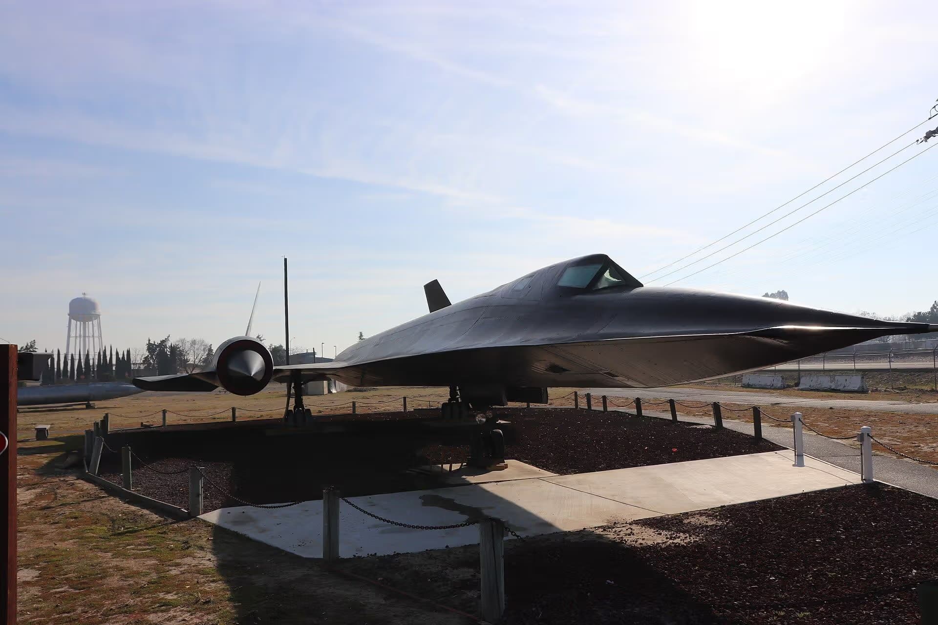 Unidentified — Lockheed