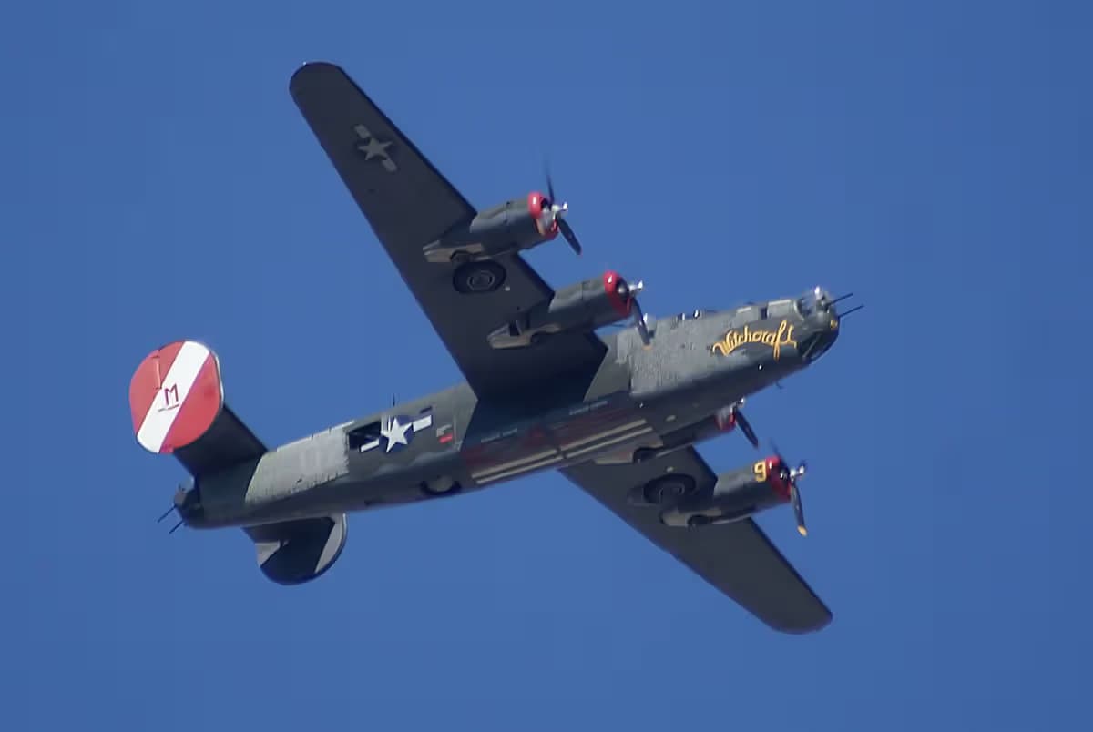 Unidentified — Warbird