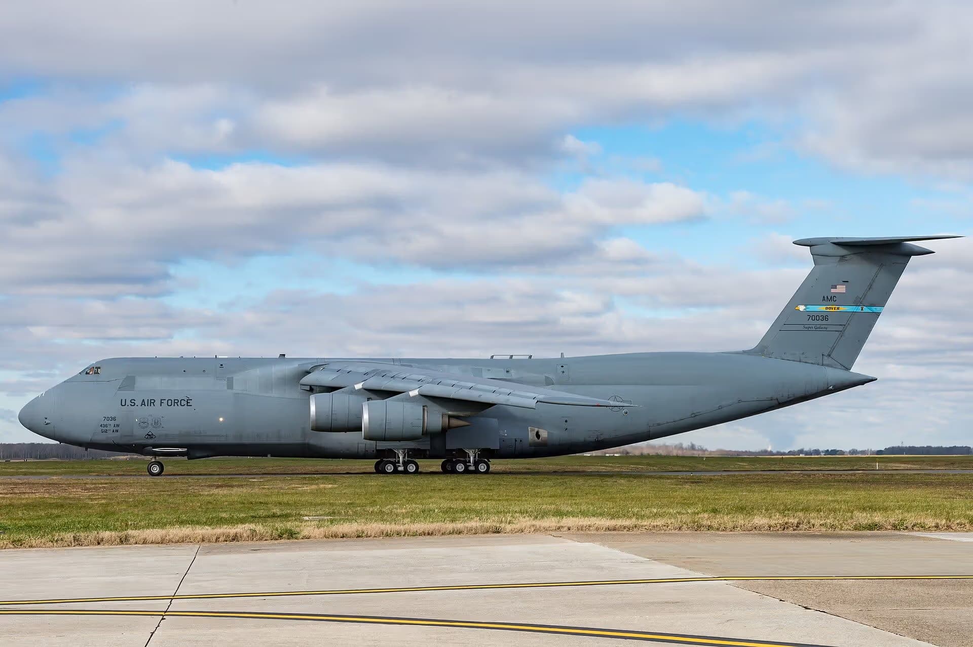 Unidentified — Aircraft