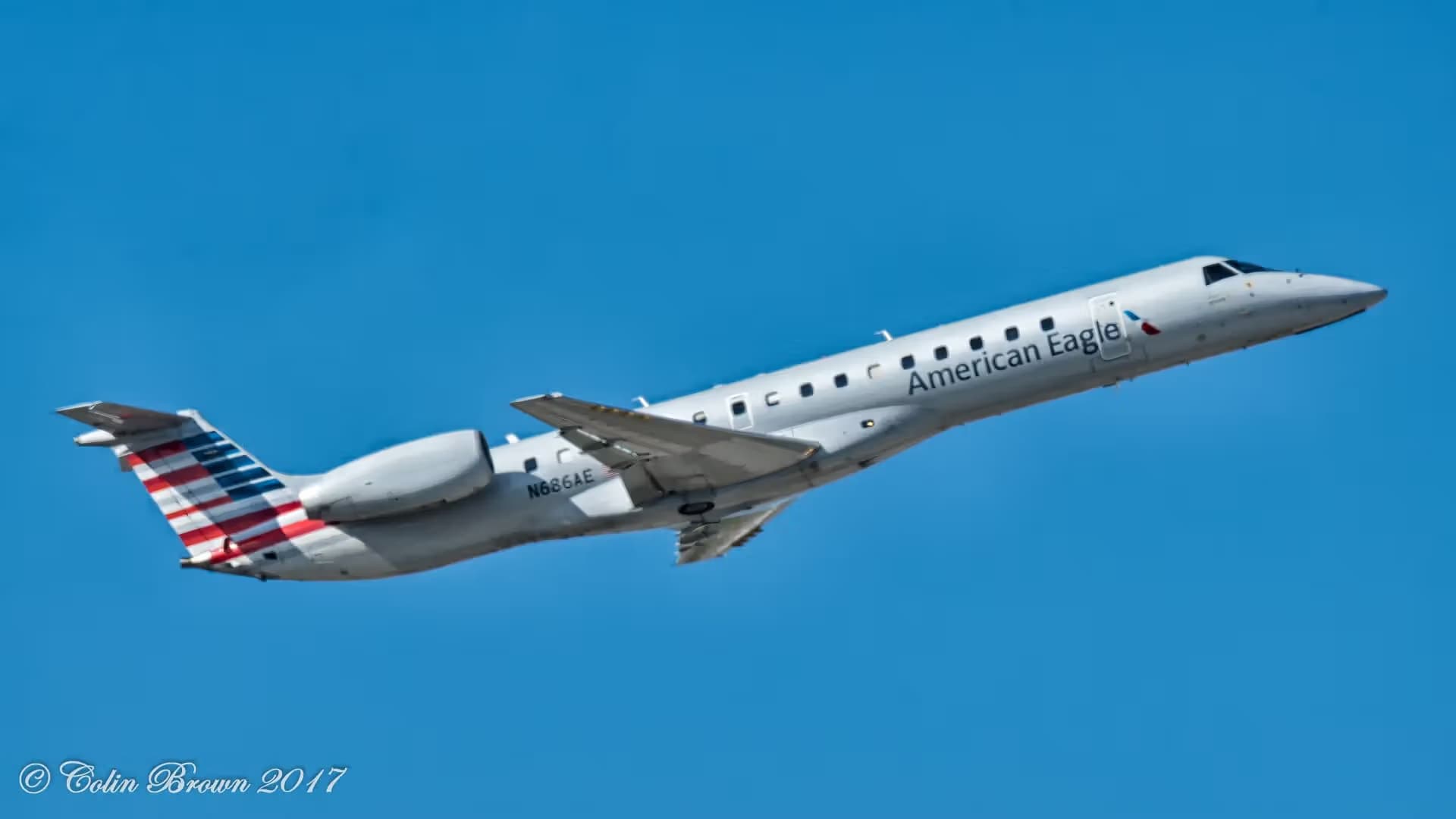 N686AE — Embraer