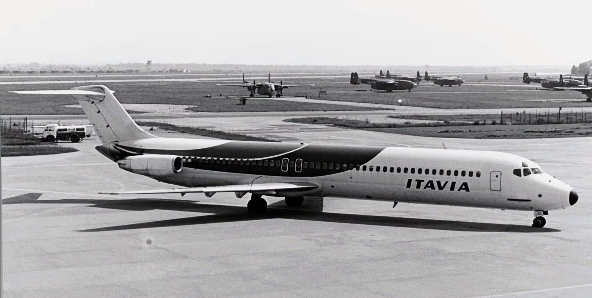 N809HA — Douglas
