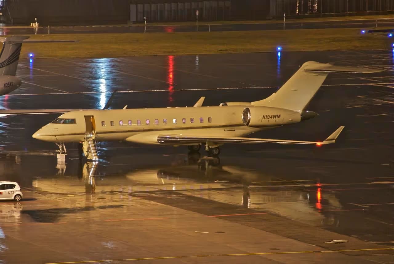 N194WM — Business jet