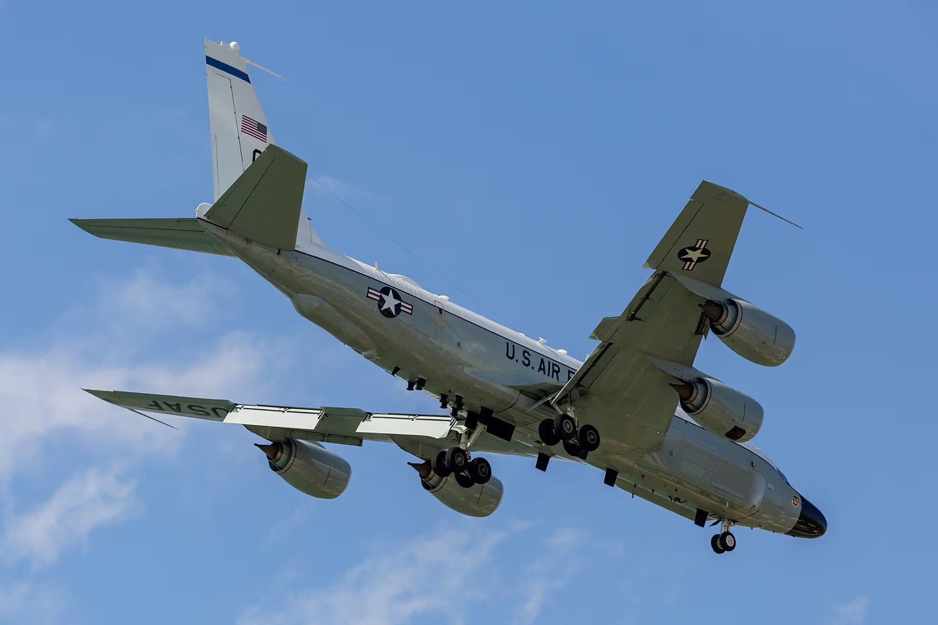 Unidentified — Aircraft