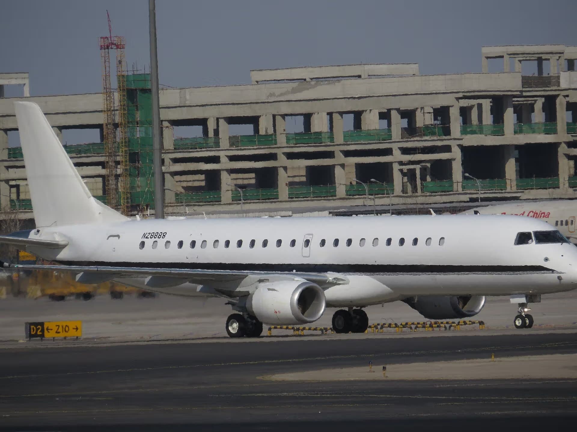 N28888 — Twin-engine aircraft