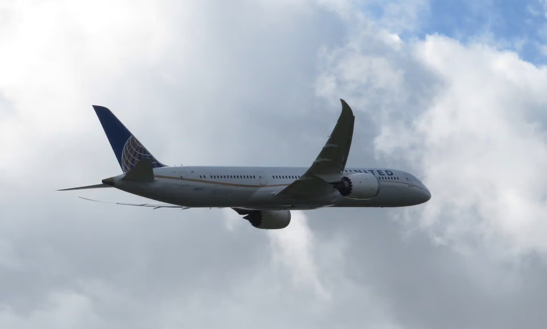 N26952 — Boeing at Munich Airport