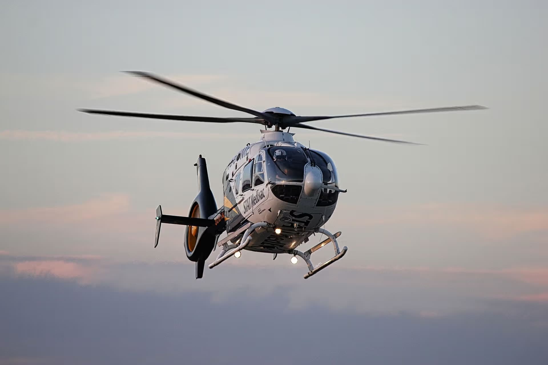 N868ME — Helicopter