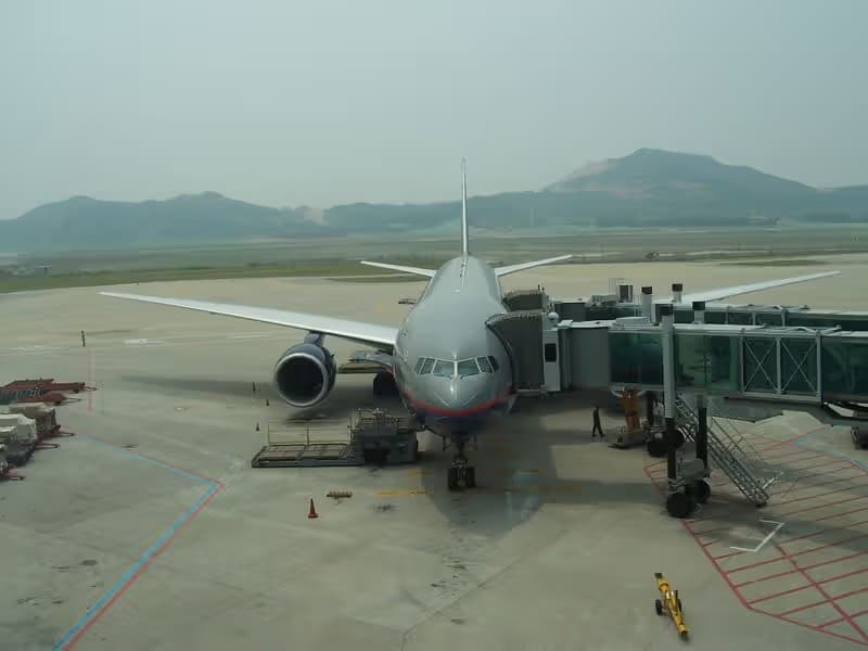 N216UA — Boeing