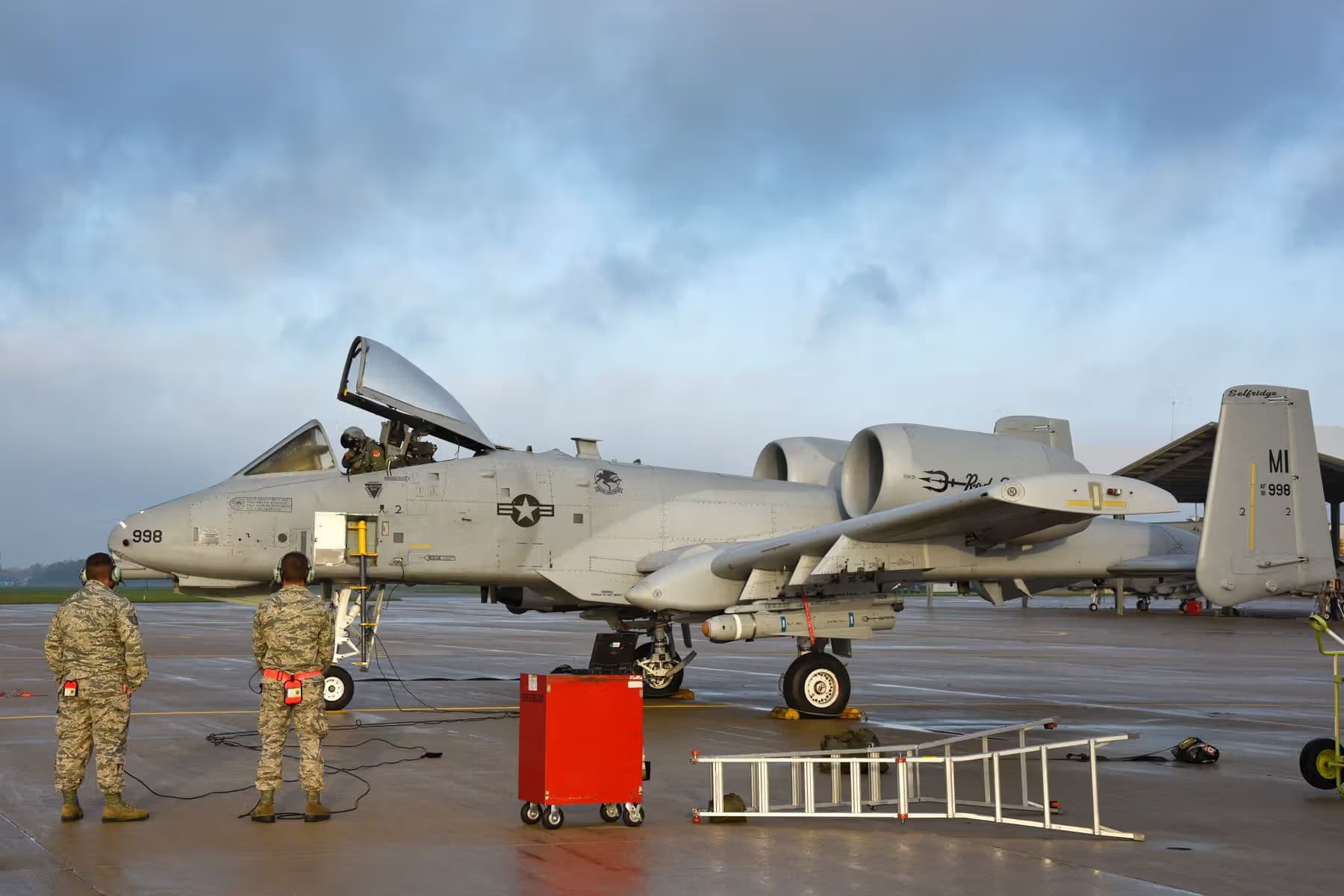 Unidentified — Aircraft