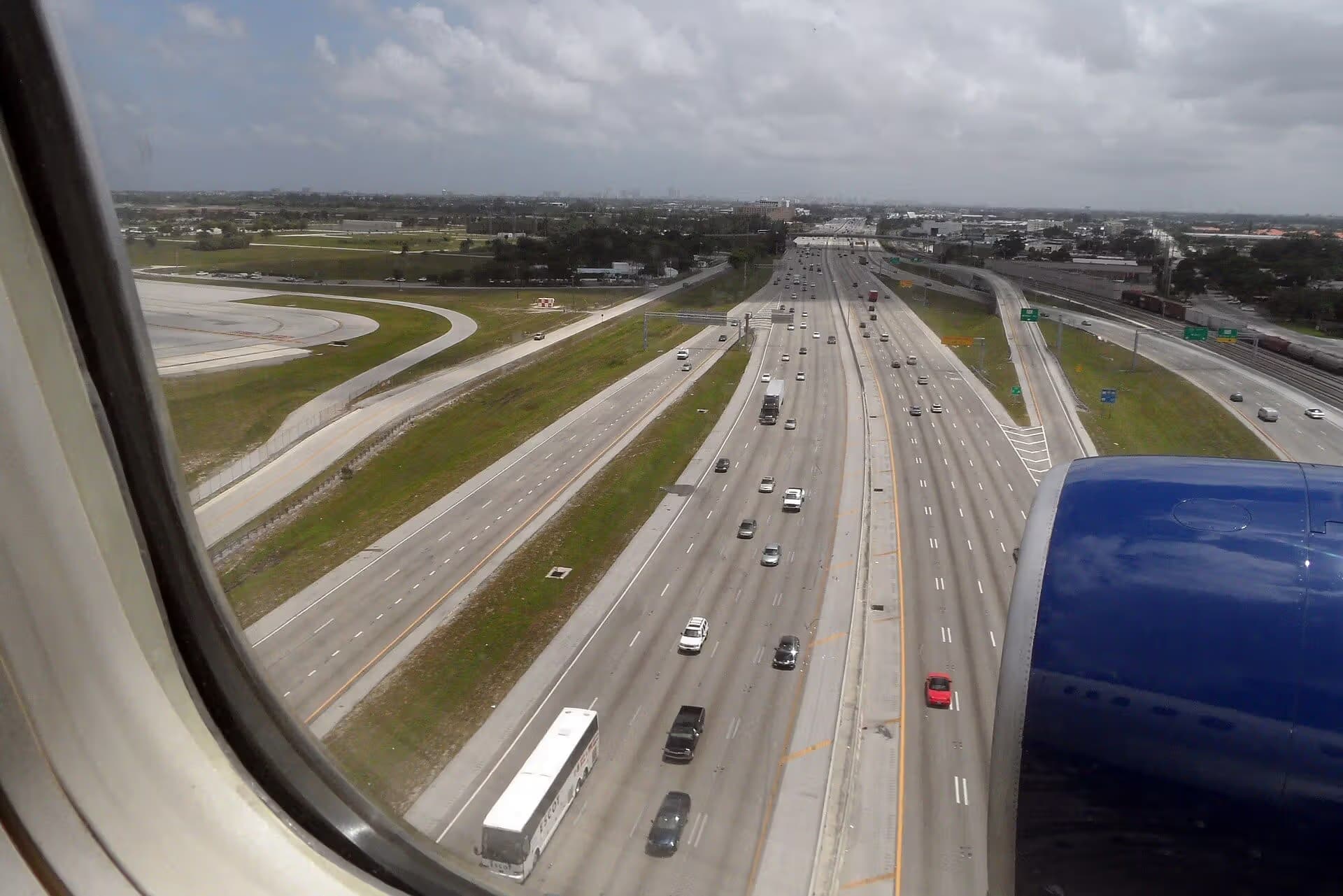 N693DL — Aircraft
