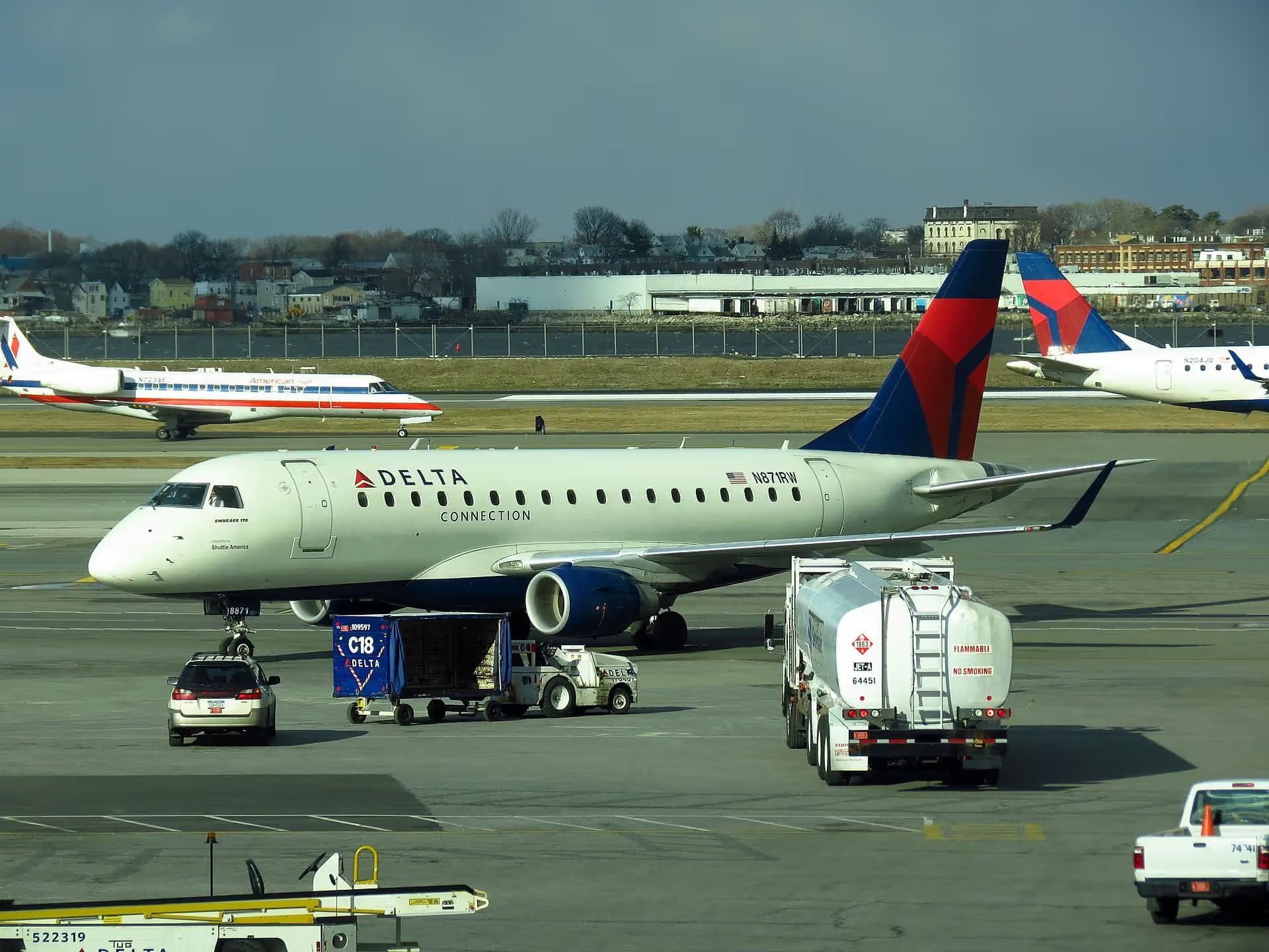 N871RW — Embraer
