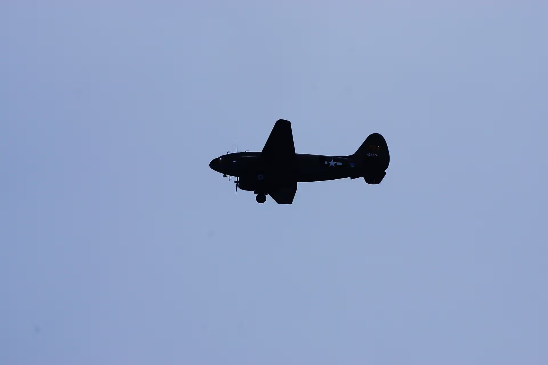 Unidentified — Warbird