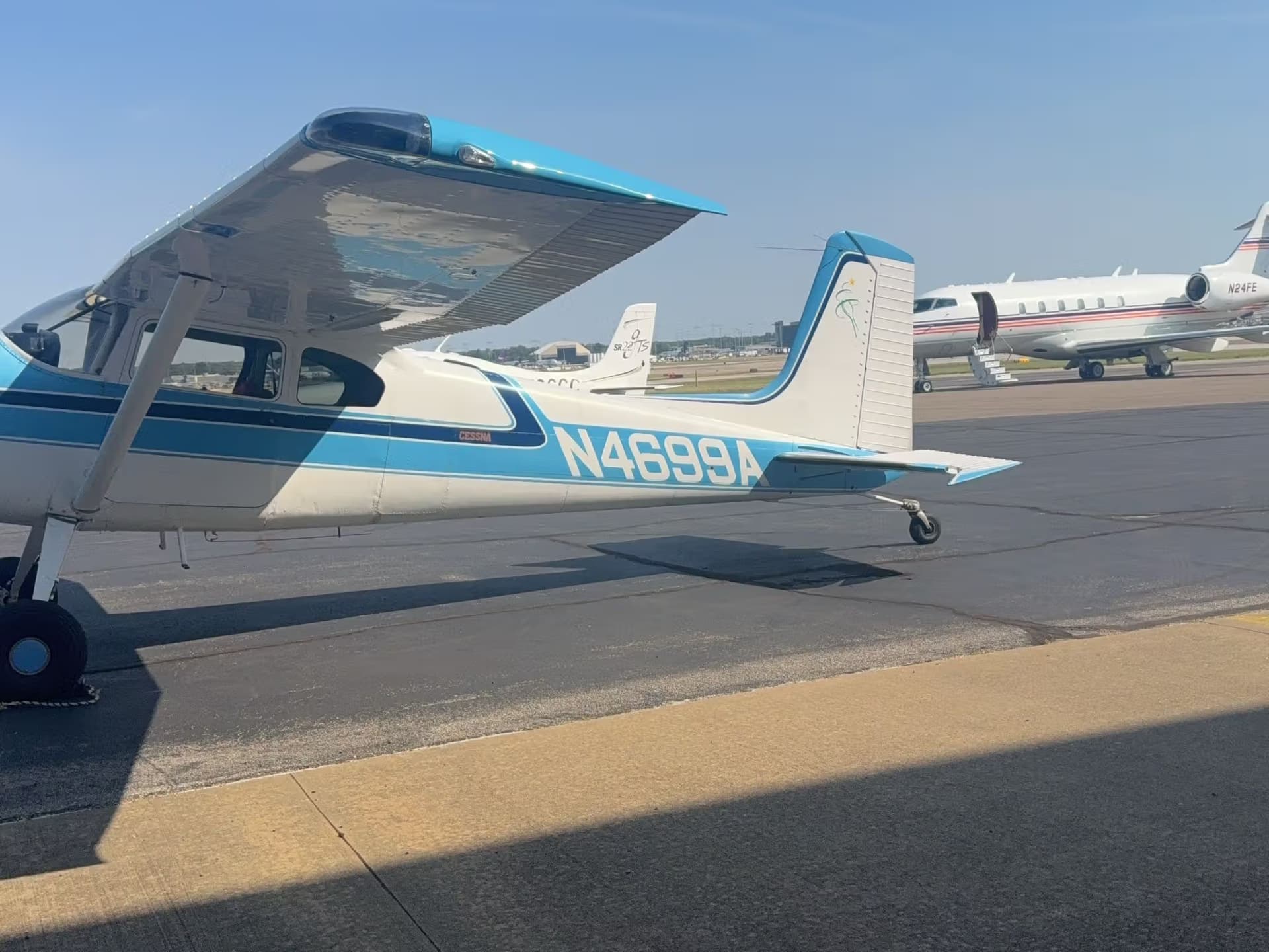 N4699A — Cessna 180 at Memphis International Airport